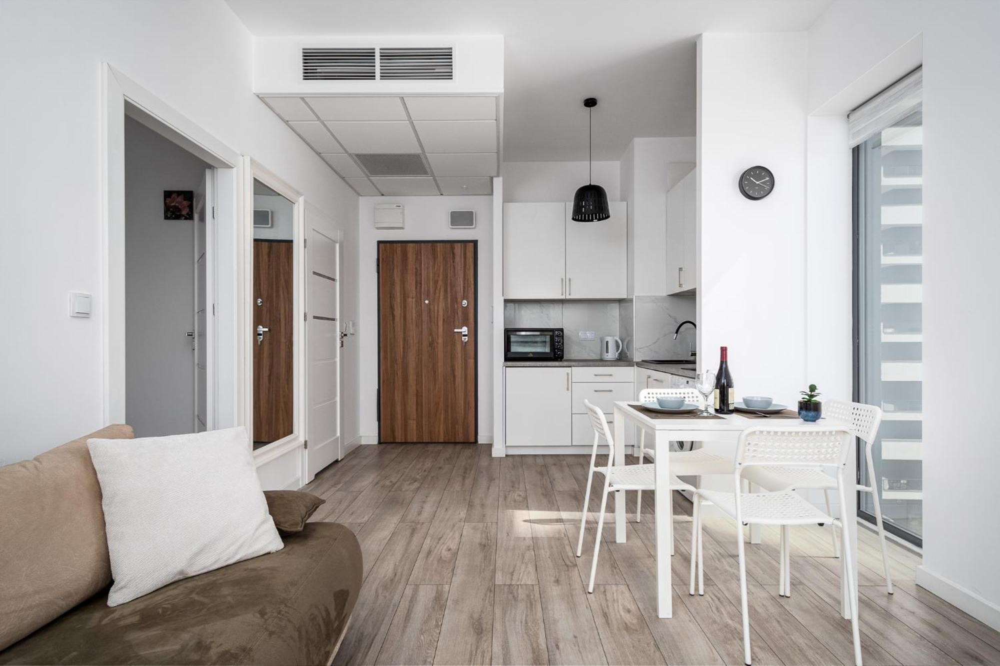 Апартаменти Apart D&K Free Parking Aleja Prymasa Tysiaclecia 83A Варшава Екстер'єр фото
