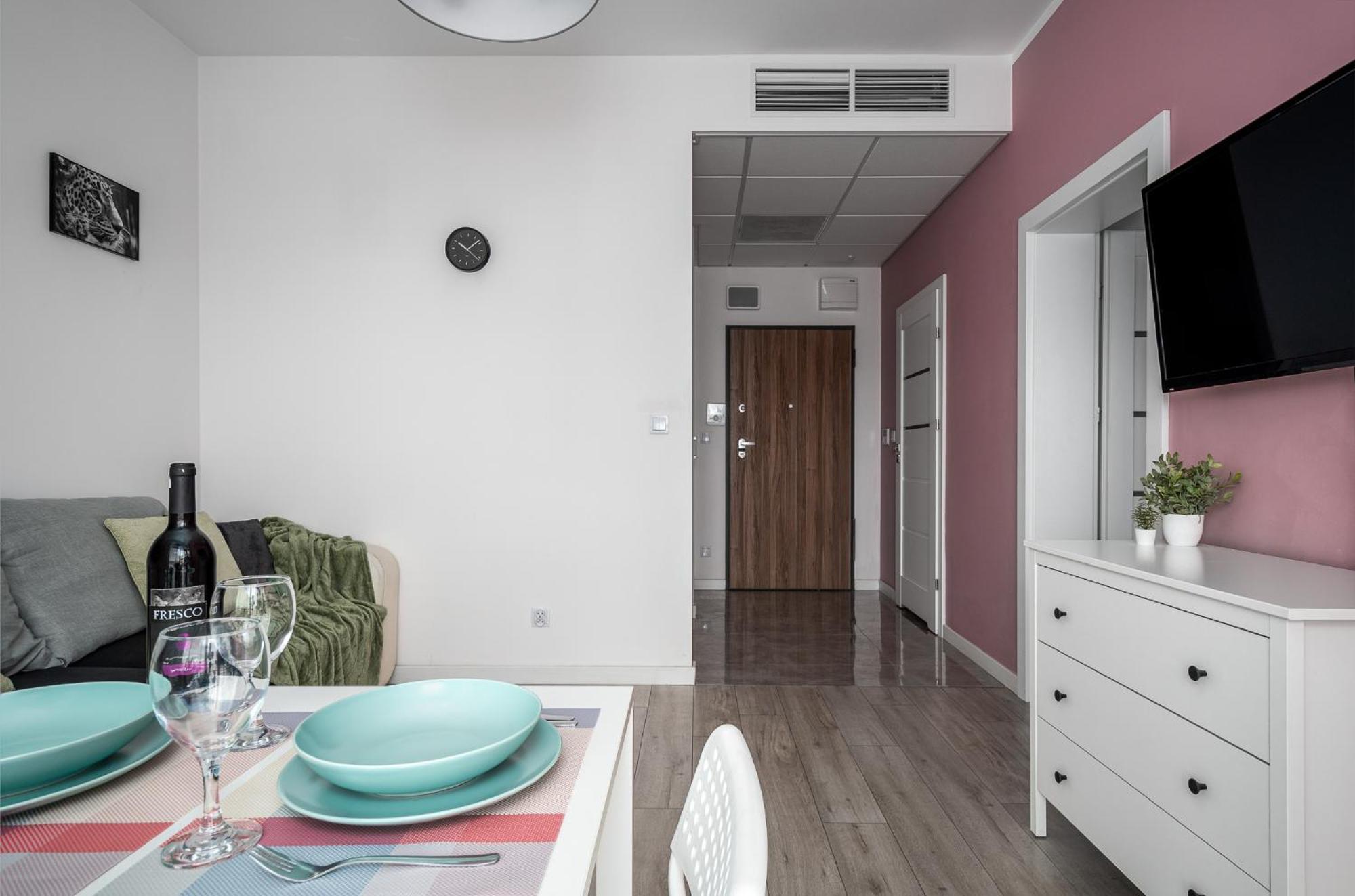 Апартаменти Apart D&K Free Parking Aleja Prymasa Tysiaclecia 83A Варшава Екстер'єр фото